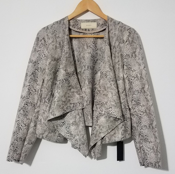 Blank NYC Drape Front Jacket - Picture 4 of 8